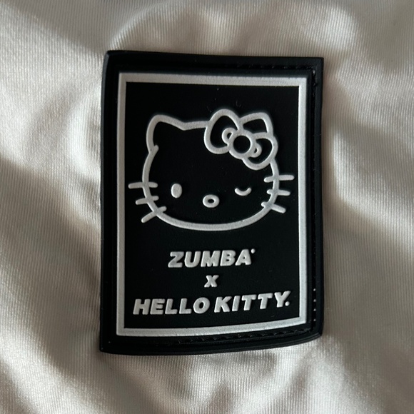 Hello Kitty x Zumba Long sleeve Shirt - Picture 4 of 4